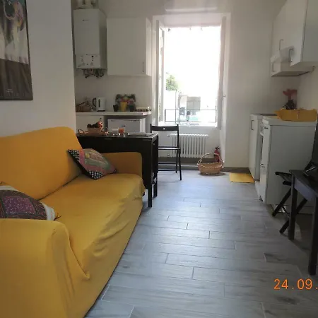 Apartment Al Numero 11 Como